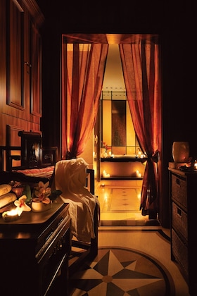 Gallery - Han's Royal Garden Hotel