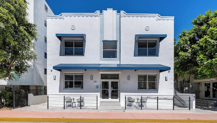 Gallery - Casa Collins