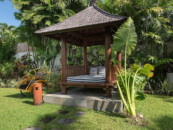 Gallery - Four On Drupadi