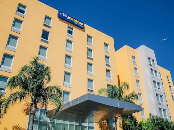 Gallery - City Express By Marriott Monterrey Aeropuerto