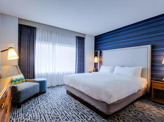 Gallery - Doubletree Suites By Hilton Hotel & Conference Center Chicago-Downers Grove