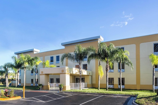 Gallery - La Quinta Inn & Suites By Wyndham Orlando Universal Area
