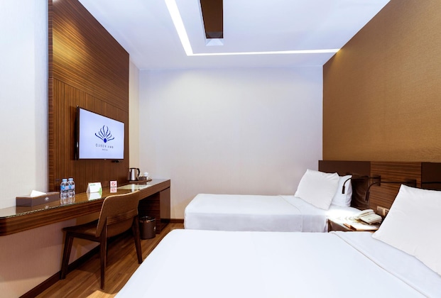 Gallery - Queen Ann Hotel