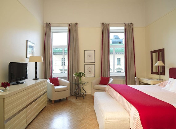 Gallery - Angleterre Hotel