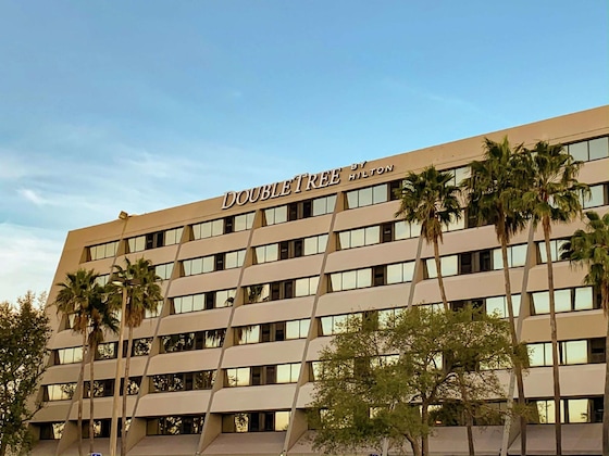 Gallery - Doubletree By Hilton Tampa Rocky Point Waterfront