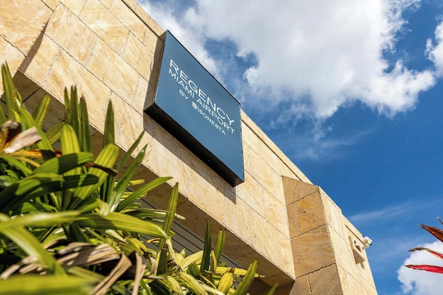 Gallery - Regency Miami Airport by Sonesta