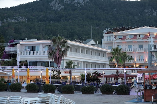 Gallery - Hotel La Perla Resort