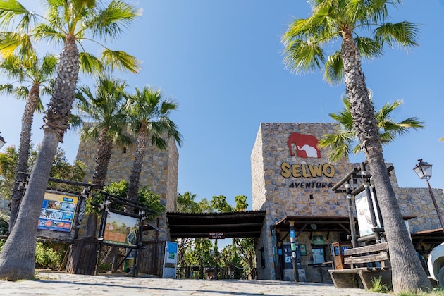Gallery - Hotel Selwo Lodge - Animal Park Tickets Included