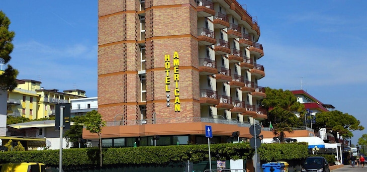 Gallery - Hotel American