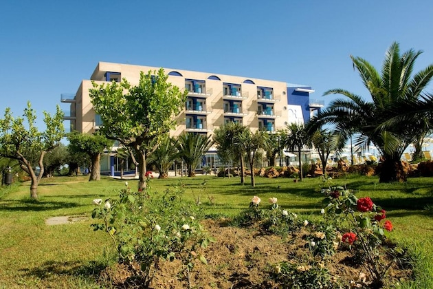 Gallery - Roses Hotel