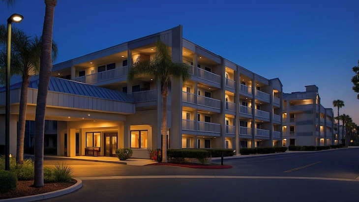 Gallery - Motel 6 Anaheim Maingate