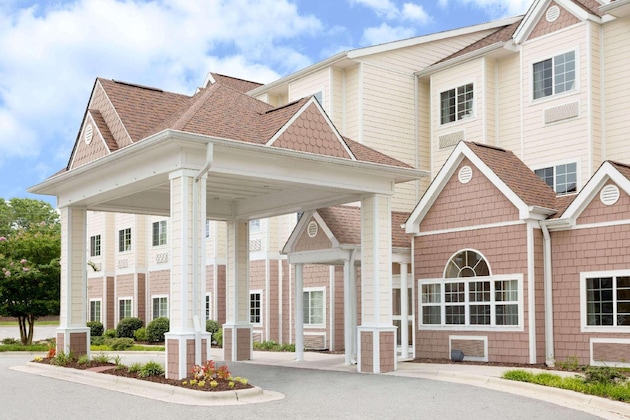 Gallery - Microtel Inn & Suites By Wyndham Greenville University Medic