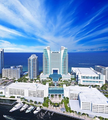 Gallery - The Diplomat Beach Resort Hollywood, Curio Collection By Hilton