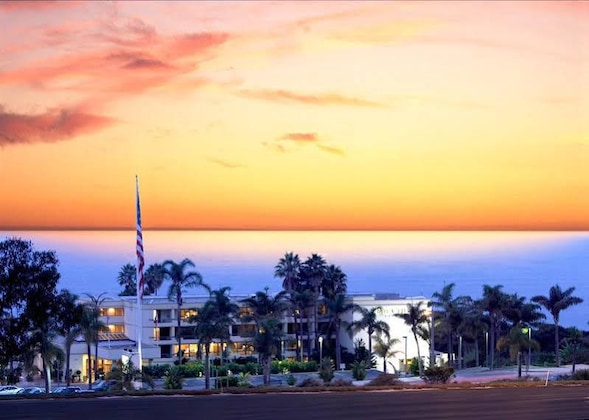 Gallery - The Cliffs Hotel And Spa
