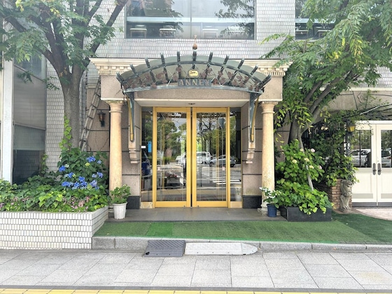 Gallery - Hiroshima Intelligent Annex