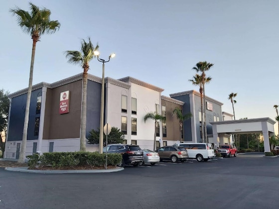 Gallery - Best Western Plus Universal Inn