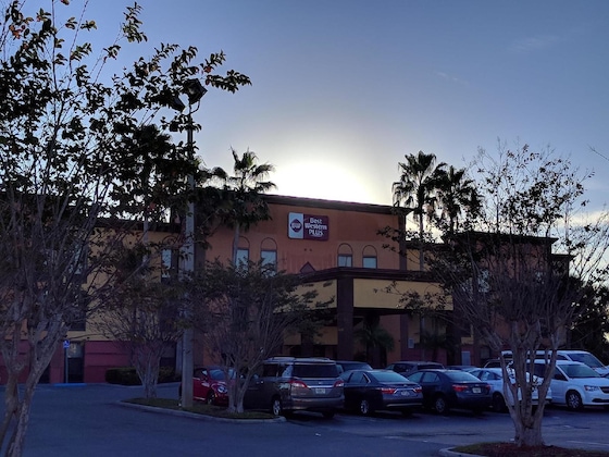 Gallery - Best Western Plus Universal Inn