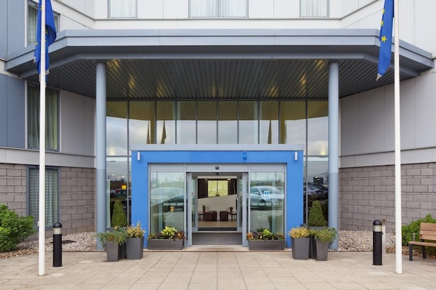 Gallery - Holiday Inn Express London Stansted Airport By Ihg