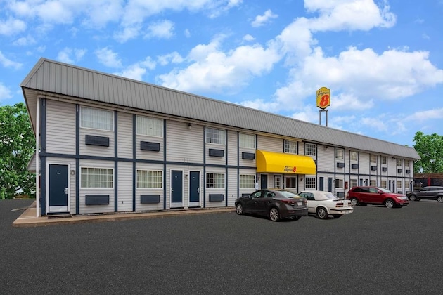 Gallery - Super 8 By Wyndham Wooster