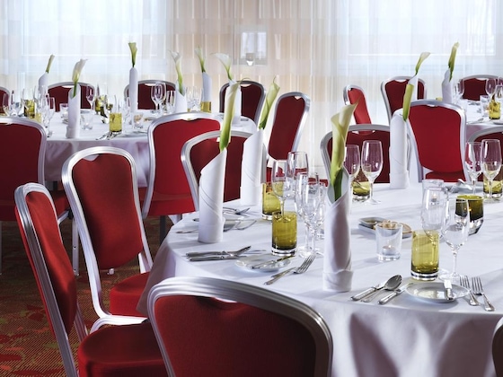 Gallery - Courtyard By Marriott Basel