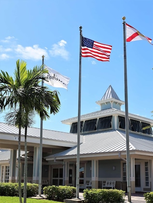 Gallery - Radisson Resort At The Port