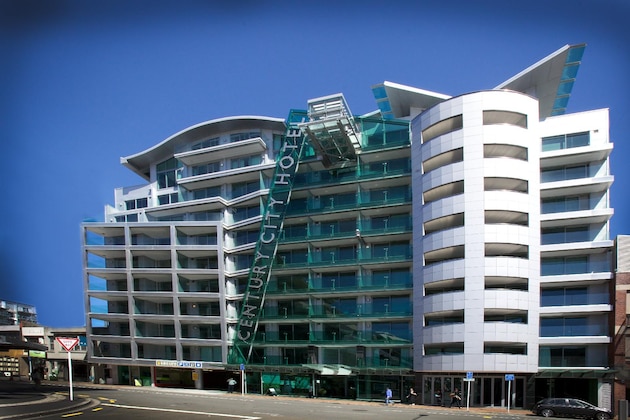 Gallery - Distinction Wellington Century City Hotel
