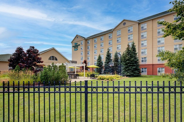 Gallery - Homewood Suites Toronto-Oakville