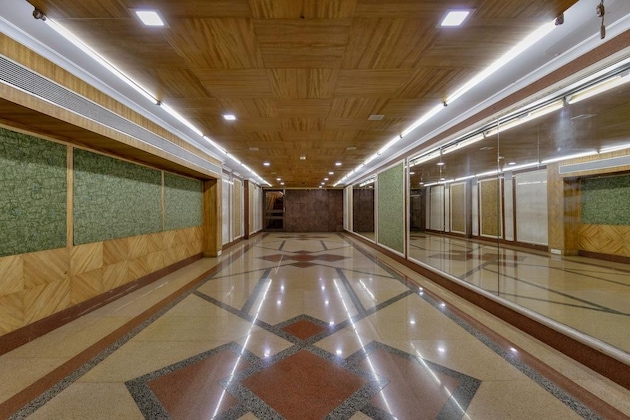 Gallery - Hotel Ajanta Juhu Near Juhu Beach