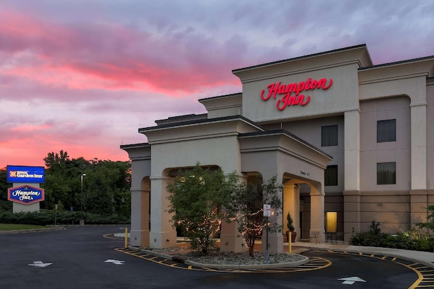 Gallery - Hampton Inn Nanuet