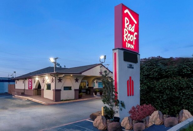 Gallery - Red Roof Inn Arlington - Entertainment District