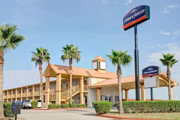 Gallery - Howard Johnson by Wyndham Galveston