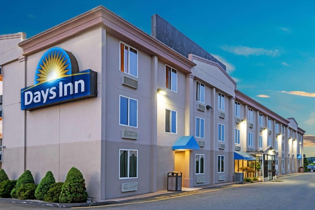 Gallery - Days Inn Hartford Closest Downtown