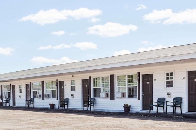 Gallery - Lincoln Inn Fredericton