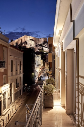 Gallery - Ava Hotel & Suites