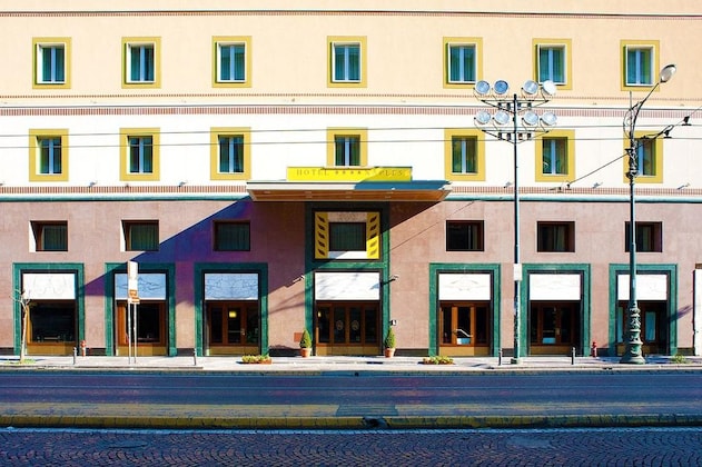 Gallery - Hotel Naples