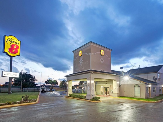 Gallery - Super 8 Dallas East Near Fair Park Downtown