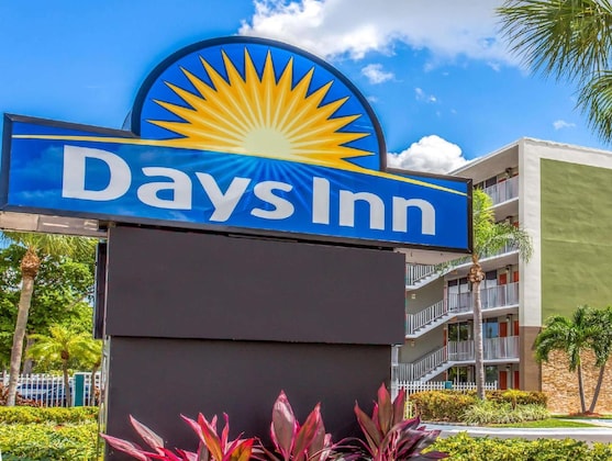 Gallery - Days Inn by Wyndham Fort Lauderdale Airport Cruise Port