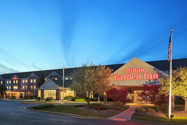 Gallery - Hilton Garden Inn Milwaukee Northwest Conference Center