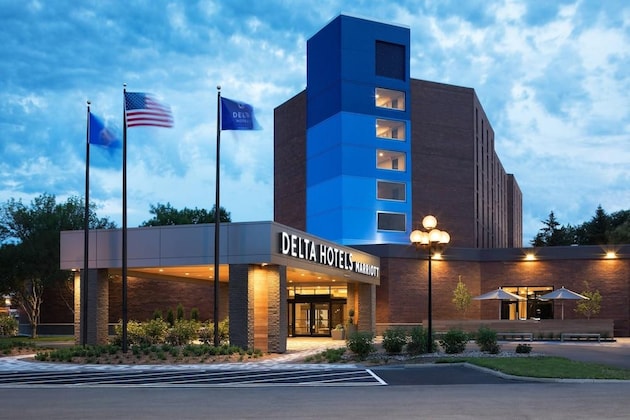 Gallery - Delta Hotels By Marriott Minneapolis Northeast