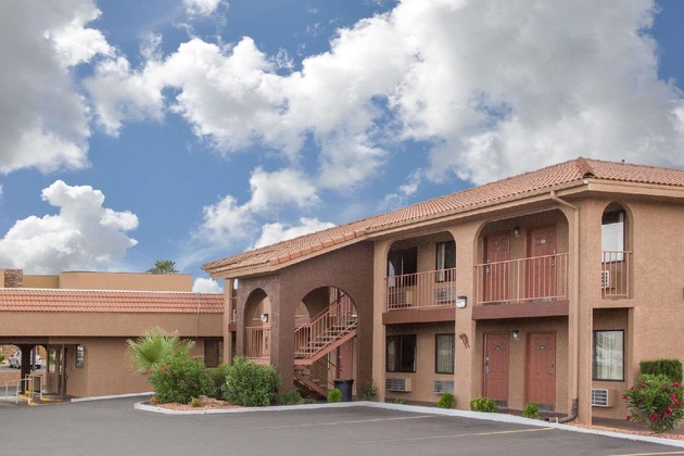 Gallery - Howard Johnson Hotel & Suites By Wyndham St. George