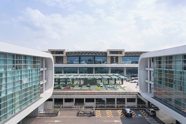 Gallery - Sheraton Milan Malpensa Airport Hotel & Conference Centre