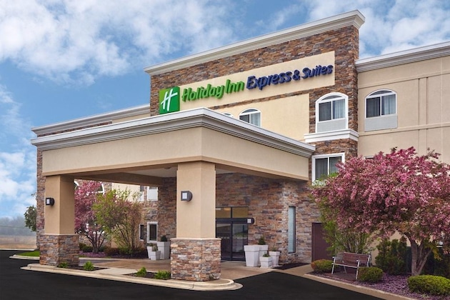 Gallery - Holiday Inn Express & Suites Chicago-Libertyville By Ihg