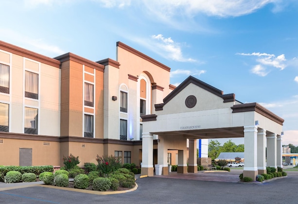 Gallery - Holiday Inn Express & Suites Grenada By Ihg