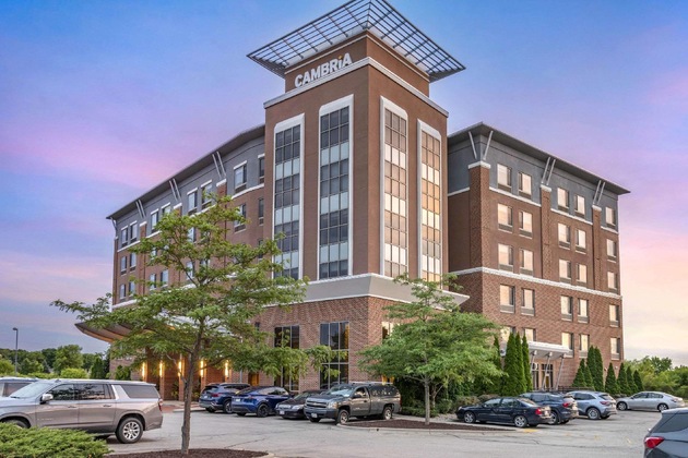 Gallery - Cambria Hotel & Suites