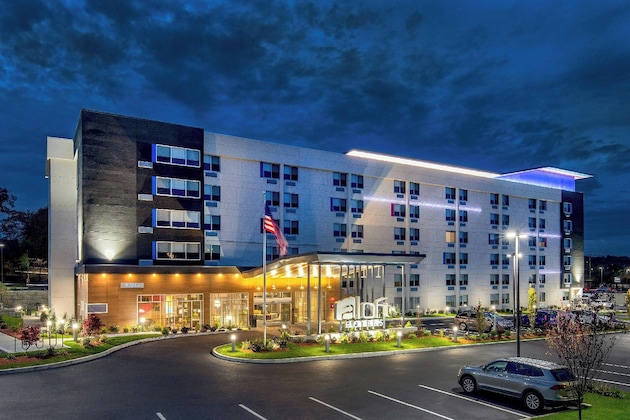 Gallery - Aloft Framingham