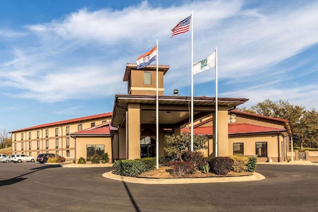 Gallery - Quality Inn West Plains