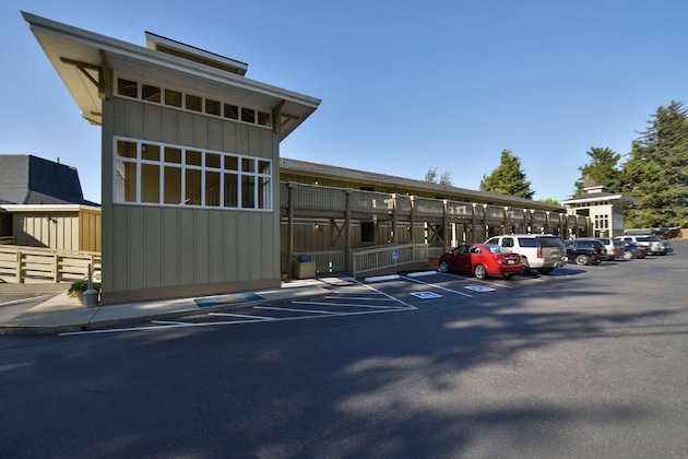 Gallery - Best Western Pier Point Inn