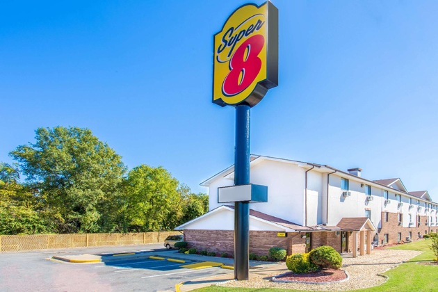 Gallery - Super 8 By Wyndham Richmond Broad Street