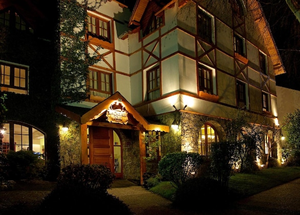 Gallery - Le Chatelet Hotel