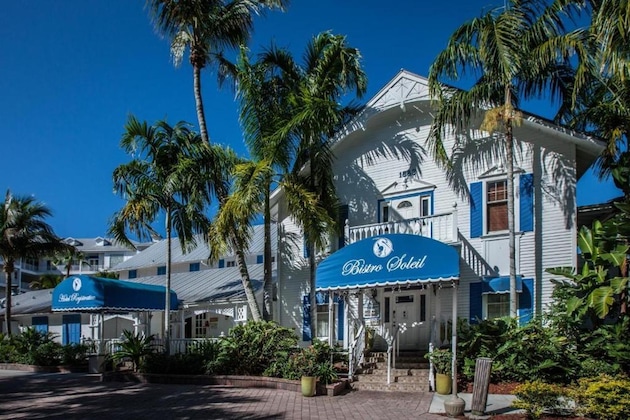 Gallery - Olde Marco Inn 401